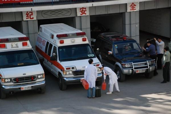 扎兰屯市救护车转院